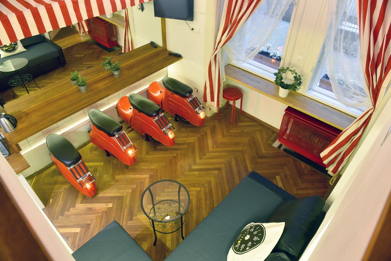 Walk Inn Vaci 42 Budapest Luaran gambar